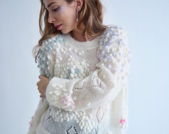 Pull exclusif orné d’ivoire Mohair pull brodé Élégant pull blanc Soft handknit pull Mariage pull créatif