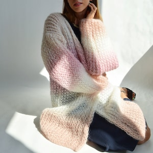 Beige ombre Strickjacke Mohair dicke Strickjacke Blasse rosa lange Strickjacke Handgestrickte schicke Strickjacke Warme übergroße Strickmantel Braut grobstrick Strickjacke