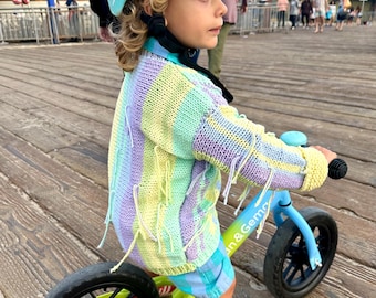 Cárdigan infantil con flecos en tonos pastel / Cárdigan bohemio hecho a mano 100% algodón para bebés y niños pequeños.