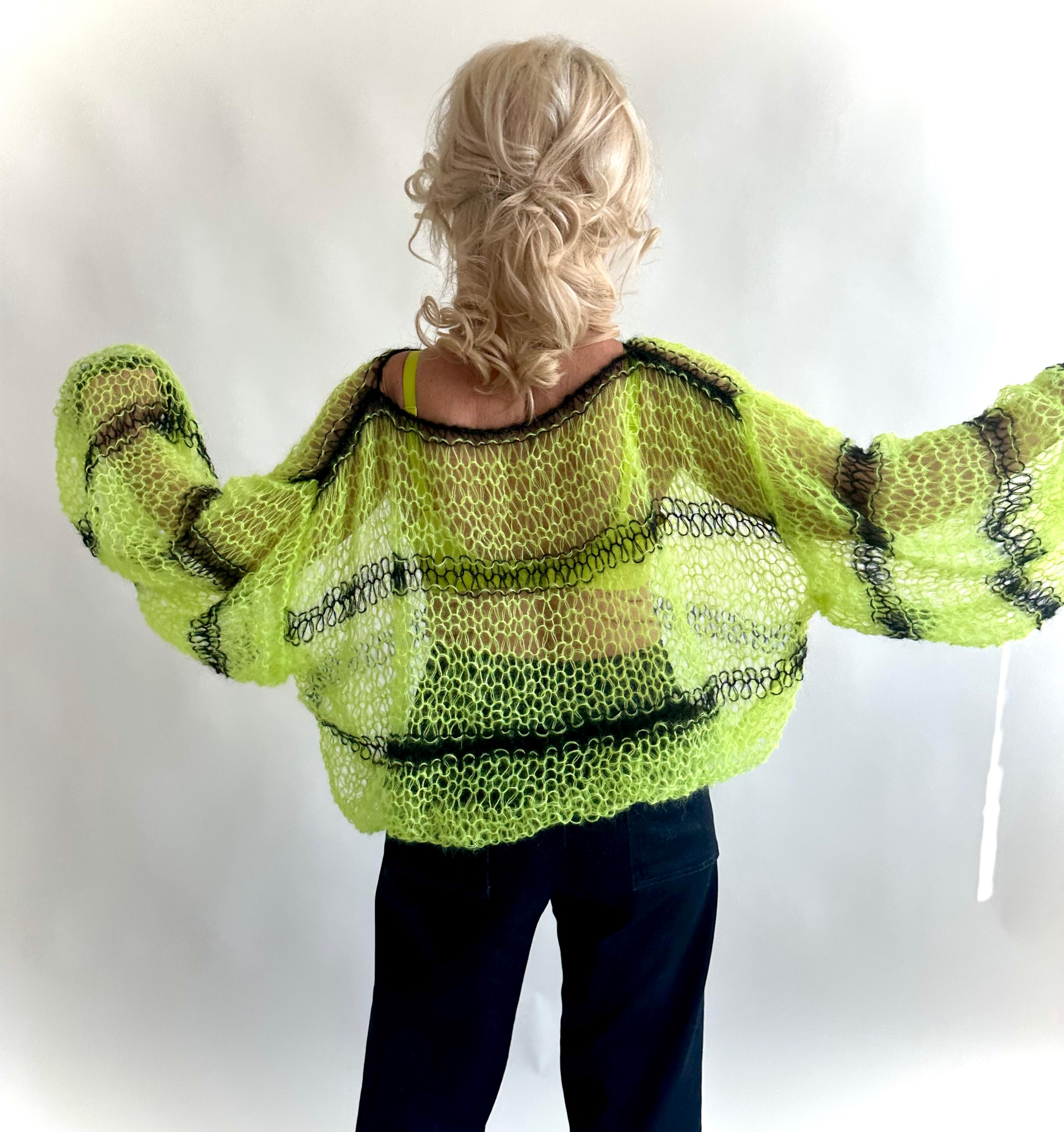 Neon grüner pullover