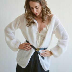 White mohair cardigan Short thick cardigan Cropped loose cardigan Warm soft cardigan Bridal knitted cardigan Wedding open front cardigan image 4