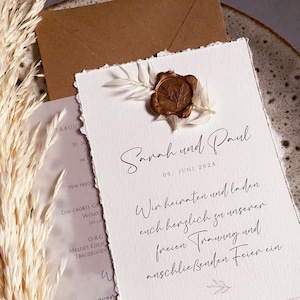 Einladungskarte zur Hochzeit mit Trockenblume image 1