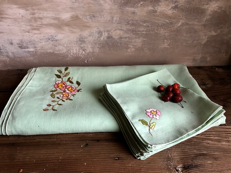 Vintage Linen Tablecloth and 8 Napkin Set Ligth green Etsy