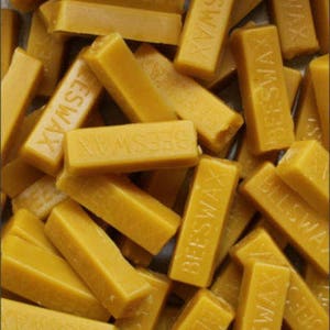 1 x 1 Oz Bars Of 100% Pure American Beeswax Filtered Blocks Never Cut or Dyed