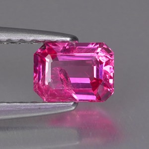 0.62 Ct Magnificent Glowing Pink MAHENGE SPINEL 100% Natural From Tanzania