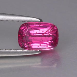 Breath-Taking 0.96 Ct Unheated MAHENGE SPINEL 100% Natural From Tanzania