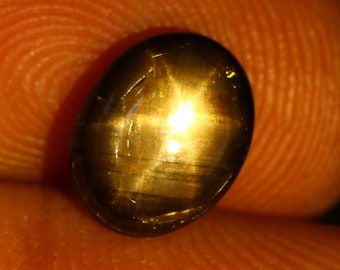 2.44 Ct Spectacular ! Unique Rare Golden Tint 6-Star Sapphire Cabochon