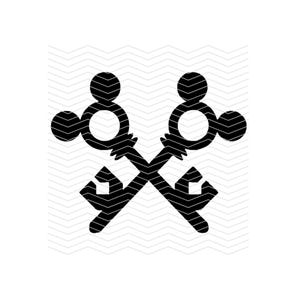 Könnte beinhalten: Zwei schwarze Schlüssel mit Mickey-Maus-Köpfen sind übereinander gekreuzt. Die Schlüssel haben komplizierte Details und einen Vintage-Stil.