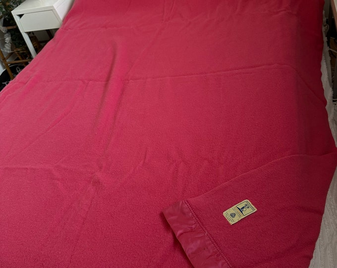 Pink Kenwood Pure Wool Blanket. 68" x 78". Pink with satin binding/hems