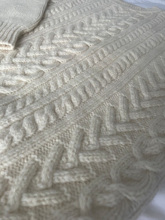 Large wool sweater - Irish fisherman/Aran style. - image 9