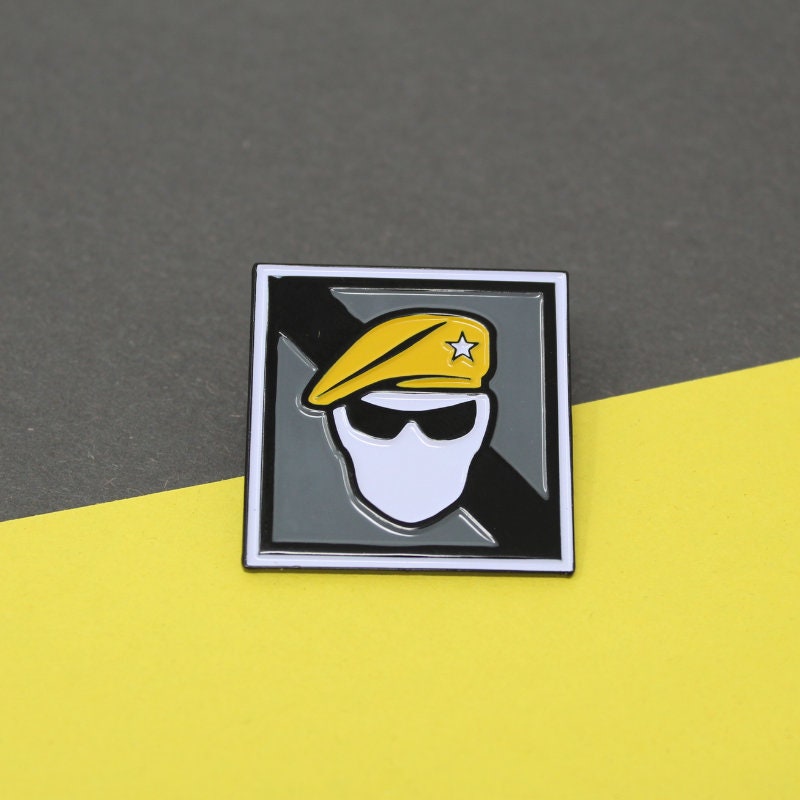 Yellow FanFit Gaming Double Sided Print Featuring Operator Icons from Rainbow Six Siege Rainbow Six Siege Lanyard R6S Yellow FanFit Gaming Double Sided Print Featuring Operator Icons from Rainbow Six Siege Rainbow Six Siege Lanyard R6S