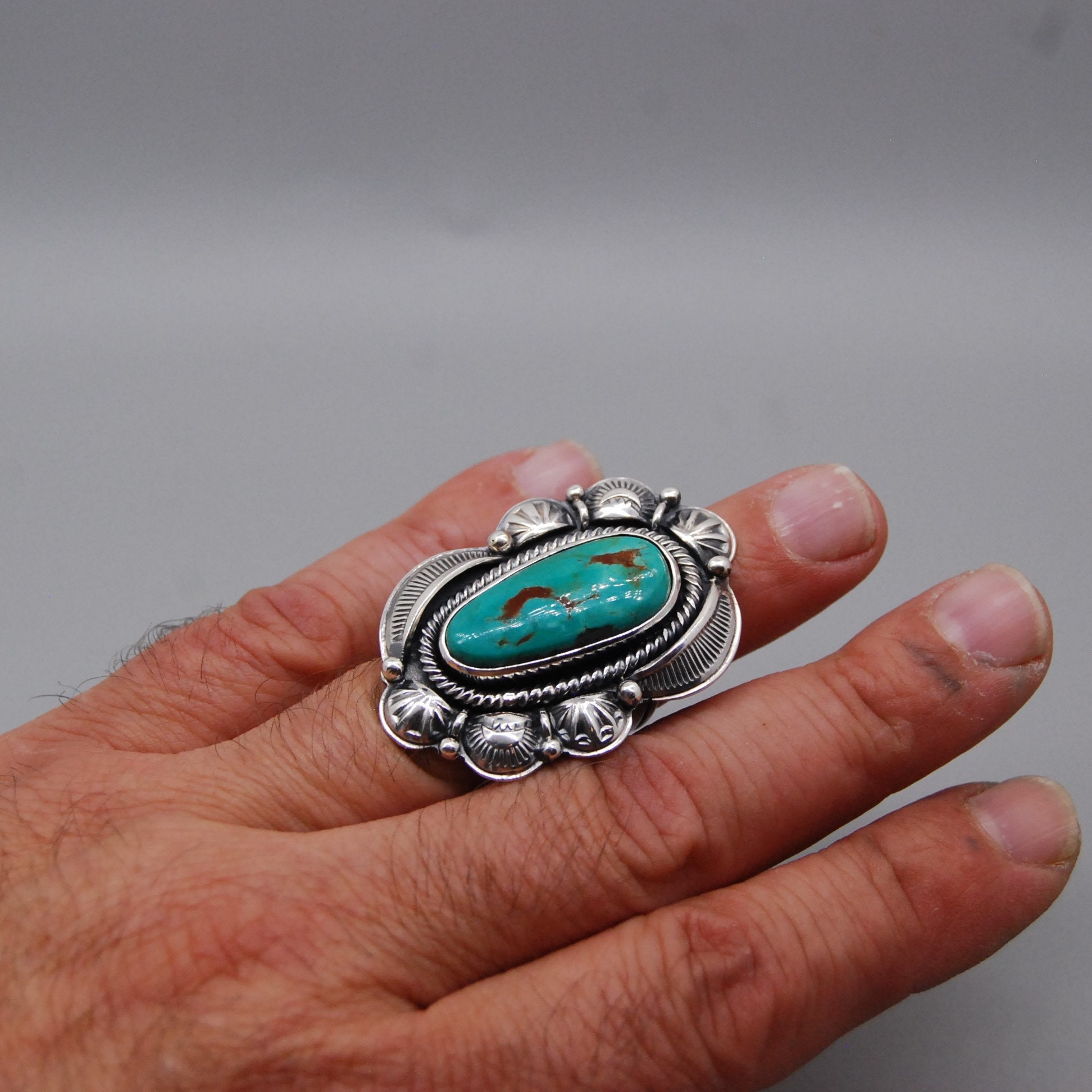 ハンドメイドスターリングシルバーキングマンターコイズステートメント