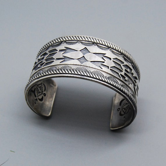 Absolutely Incredible Modernistic Navajo Native American Jewelry jewelry 'Triangular Spiny Oyster' Bracelet Absolutely Incredible Modernistic Navajo Native American Jewelry jewelry 'Triangular Spiny Oyster' Bracelet