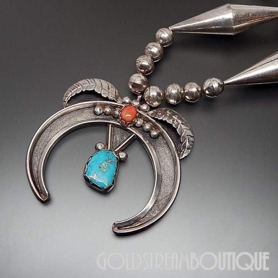 Pueblo Heavy Native American Navajo Turquoise Sterling Silver Ring Pueblo Heavy Native American Navajo Turquoise Sterling Silver Ring
