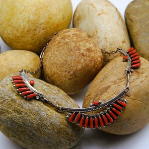C. Hattie Zuni sterling silver red coral cluster three parts handcrafted necklace 18&quot;