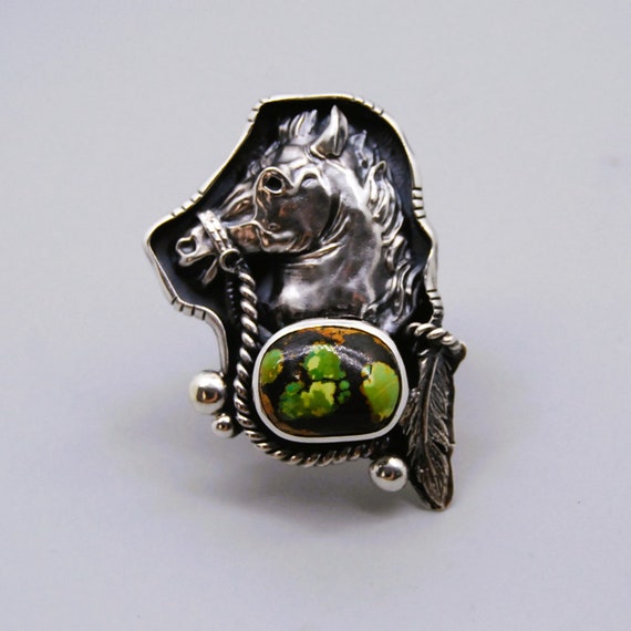 Astonishing Chief Green Turquoise Sterling Silver Ring Astonishing Chief Green Turquoise Sterling Silver Ring