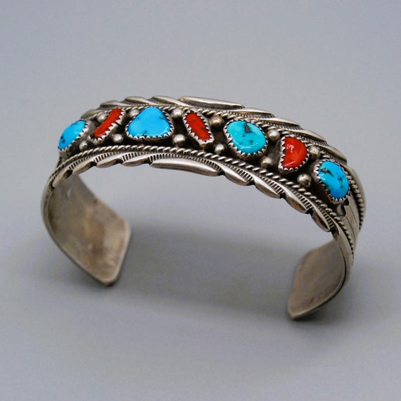 Navajo James Shay ターコイズ スタンプワーク バングル（幻激