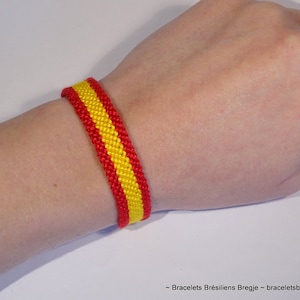 Armband mit spanischer Flagge – Makramee Spanien Espana handgewebt Geschenkidee Unterstützung Landesmeisterschaft Makramee