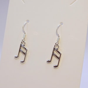 Doppelnoten-Ohrhänger – Musik-Ohrhänger mit Anhänger in tibetischem Silberton, antike Musiker-Musiknoten