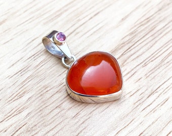 Carnelian Heart Shape Sterling Silver Pendant ( 798970 )