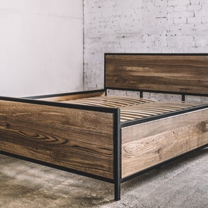 インダストリアル木製ベッド / モダンオークベッド / インダストリアル家具 / 寝室用家具 / 寝室の装飾 / インダストリアル木工 / オークベッド