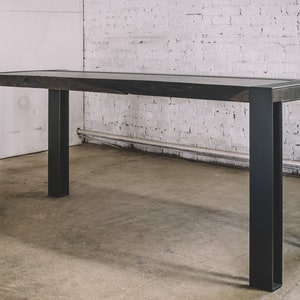 Table à manger / Table industrielle / Table / Mobilier industriel / Table en chêne / Bois / Meubles de salle à manger / Bureau / Travail du bois