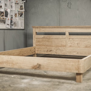 Industrial wooden bed / Modern oak bed / Industrial furniture / Bedroom furniture / Bedroom decor / Industrial wood working / Oak bed