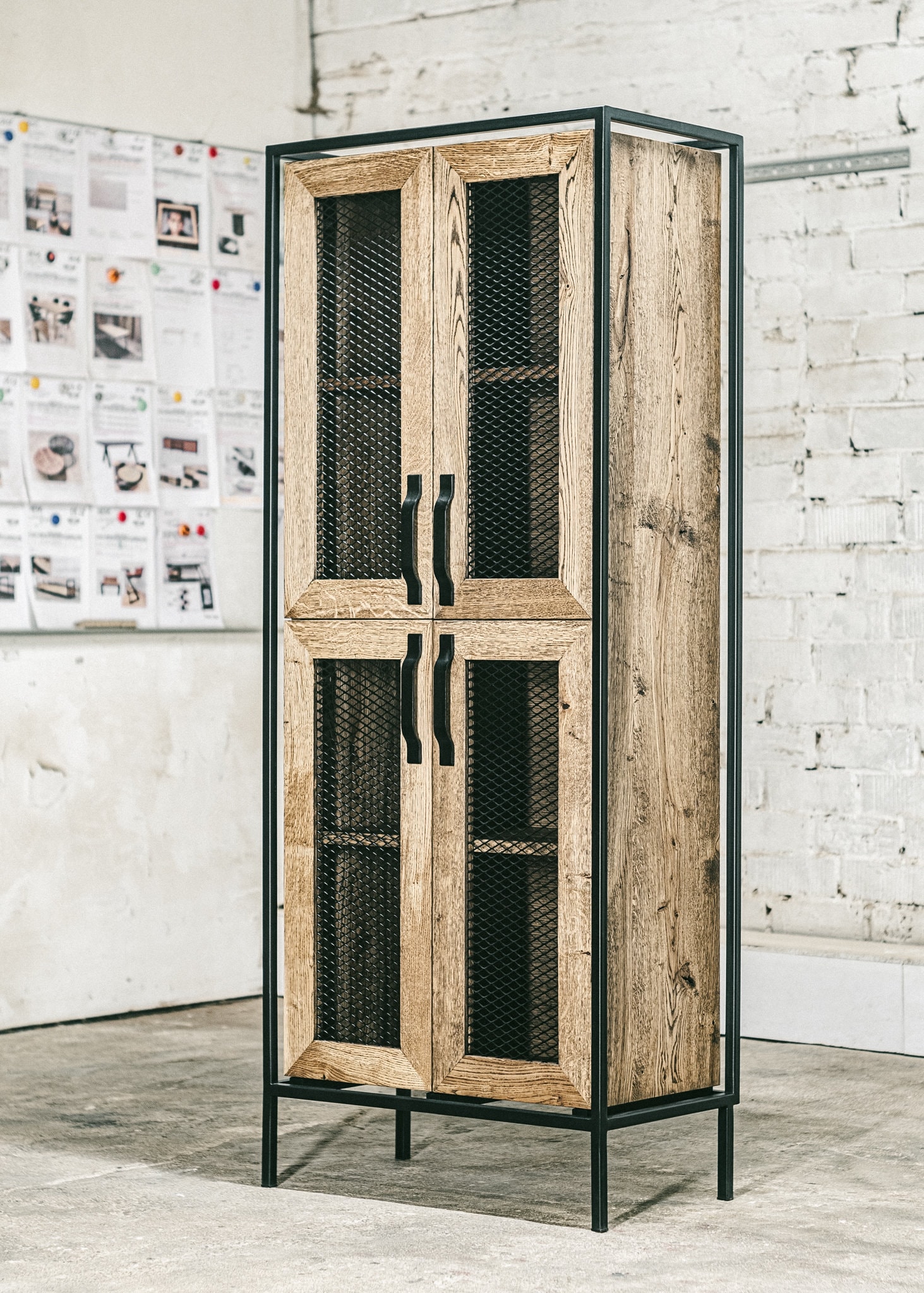 Buffet Industriel Fait Main En Chêne, Cadre Acier Noir