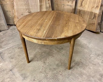 Handmade Oak Extending Round Dining Table (120-160cm)