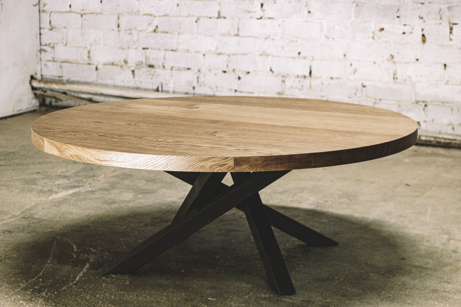 Round Dining Table / Industrial Table / Industrial Furniture ...