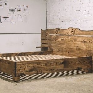 Industrial wooden bed / Modern oak bed / Industrial furniture / Bedroom furniture / Bedroom decor / Industrial wood working / Oak bed