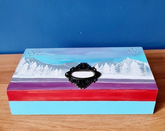 Frozen wooden jewelry box, ideal and original gift