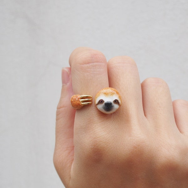 sloth ring, brown sloth ring,animal jewellery, marylou, adorable animal ring,lovely animal ring,hugging finger ring