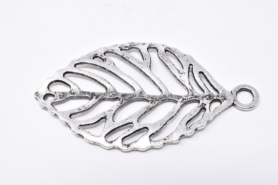Silver Leaf Feather Pendant 27x43mm Rajasthan India Indian - Silver Leaf Pendant India Silver Leaf Feather Pendant 27x43mm Rajasthan India Indian - Silver Leaf Pendant India