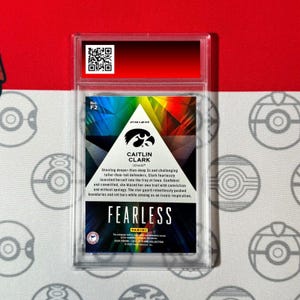 Cartão de novato Caitlin Clark RC classificado como 10, coleção Panini F2 2024, Fearless Prizm imagem 2