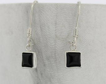 Square Onyx Earrings / Sterling Silver Onyx Earrings / Black Onyx Earrings / Black Onyx Square earrings / Black Stone Earrings