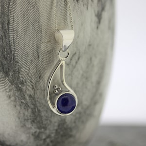 Raindrop Lapis Lazuli Necklace / Lapis Pendant / Lapis Lazuli Pendant / Lapis Necklace / Blue Necklace  / Blue Pendant / Sterling Silver