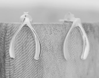 Small wishbone Studs / Sterling Silver Wishbone Earrings / Good Luck Earrings/ Sterling Silver Lucky Charm / Delicate studs / wish come true