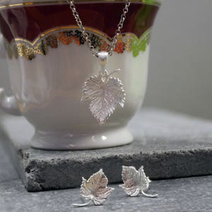 Bramble leaf earrings / Leaf Studs / Nature / Blackberry leaf / Silver earrings / Silver leaf studs / Little studs / 3 Pointed Leaf image 9