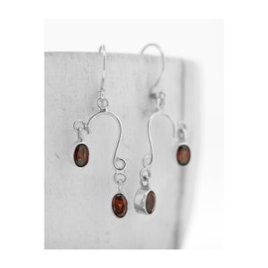 Faceted Garnet Earrings / Cut Garnet Drop Earrings / Garnet Dangle Earrings / Garnet red Earrings / January Birthstone / Red Stone Earrings