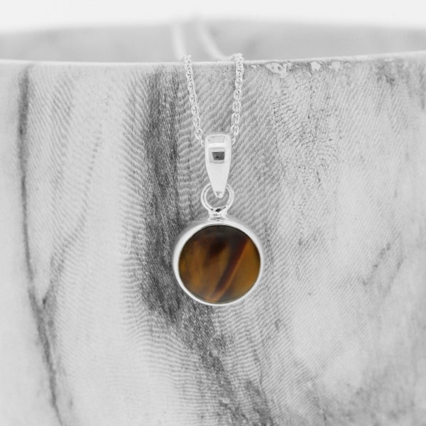 Tigers Eye Pendant / Banded Stone / Natural Stone / Tigers Eye Necklace / Protection Stone / Silver Trace Chain / Brown Stone Necklace