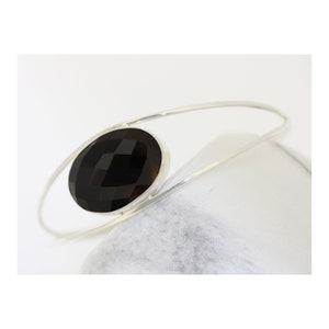 Silver Faceted Onyx Bangle /  Sterling Silver Oval Cut Onyx Bracelet  / Womens Silver Black Onyx Bangle / Shiny Silver Bangle /Simple Bangle