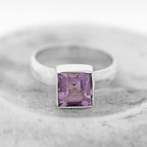 Square Amethyst Ring / Sterling Silver / February Birthstone / Zodiac Aries / Amethyst Faceted Ring