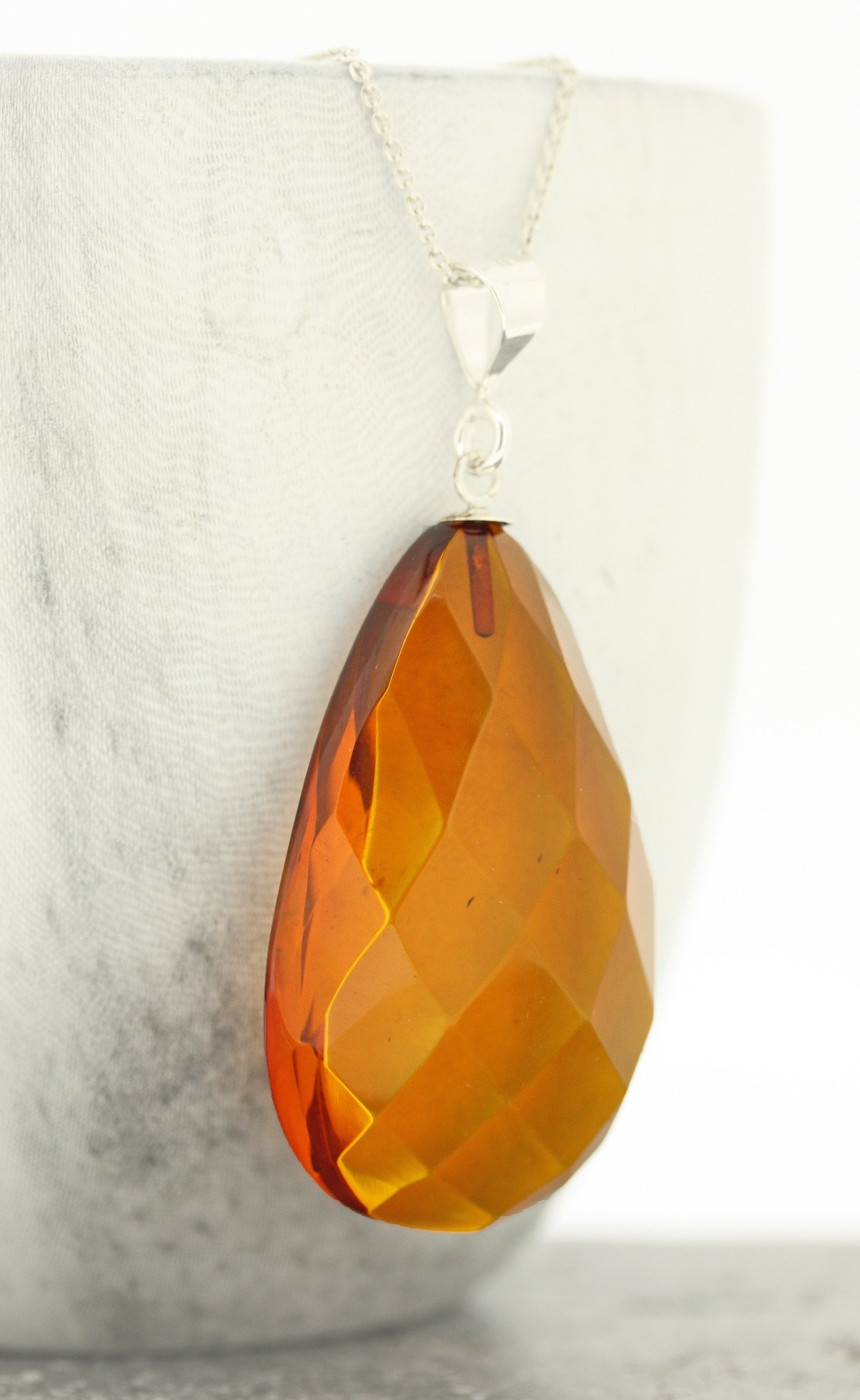 【関税＆送料込み】Jil Sander Amber Necklace Jil Sander – Amber Necklace Mujer 850-001973 01