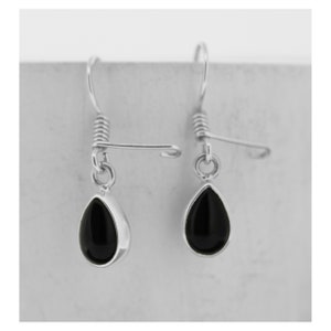 Teardrop Onyx Earrings / Sterling Silver Onyx Earrings / Black Onyx Earrings / Black Onyx Earrings / Black Stone Earrings / Black Onyx Stone