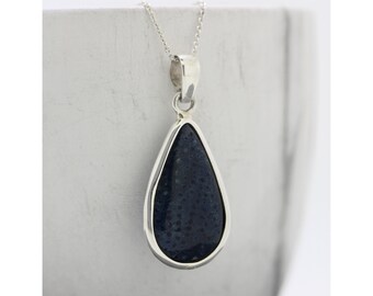 Blue Sponge Coral Teardrop Pendant - Sterling Silver Trace Chain