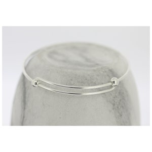 Sterling Silver Bangle / 60 - 75mm expanding Diameter Bracelet / Sterling Silver / 1mm Wide / Full extending Bangle Design / Silver Bracelet