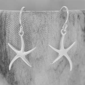 Sterling Silver Starfish Earrings / Sterling Silver Starfish Drop Earrings / Starfish Earrings / Minimalist Jewellery / Simple Jewellery