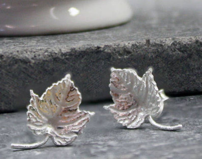 Bramble leaf earrings / Leaf Studs / Nature / Blackberry leaf / Silver earrings / Silver leaf studs / Little studs / 3 Pointed Leaf image 5