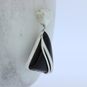 Triangle Onyx Necklace / Onyx Pendant / Sterling Silver Onyx Necklace / Black Onyx Pendant / Black Stone Necklace / Black Onyx Stone / Onyx
